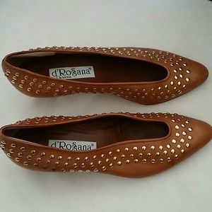 Size 5-1/2 M d'Rosana by Chara 1-1/2" Heels